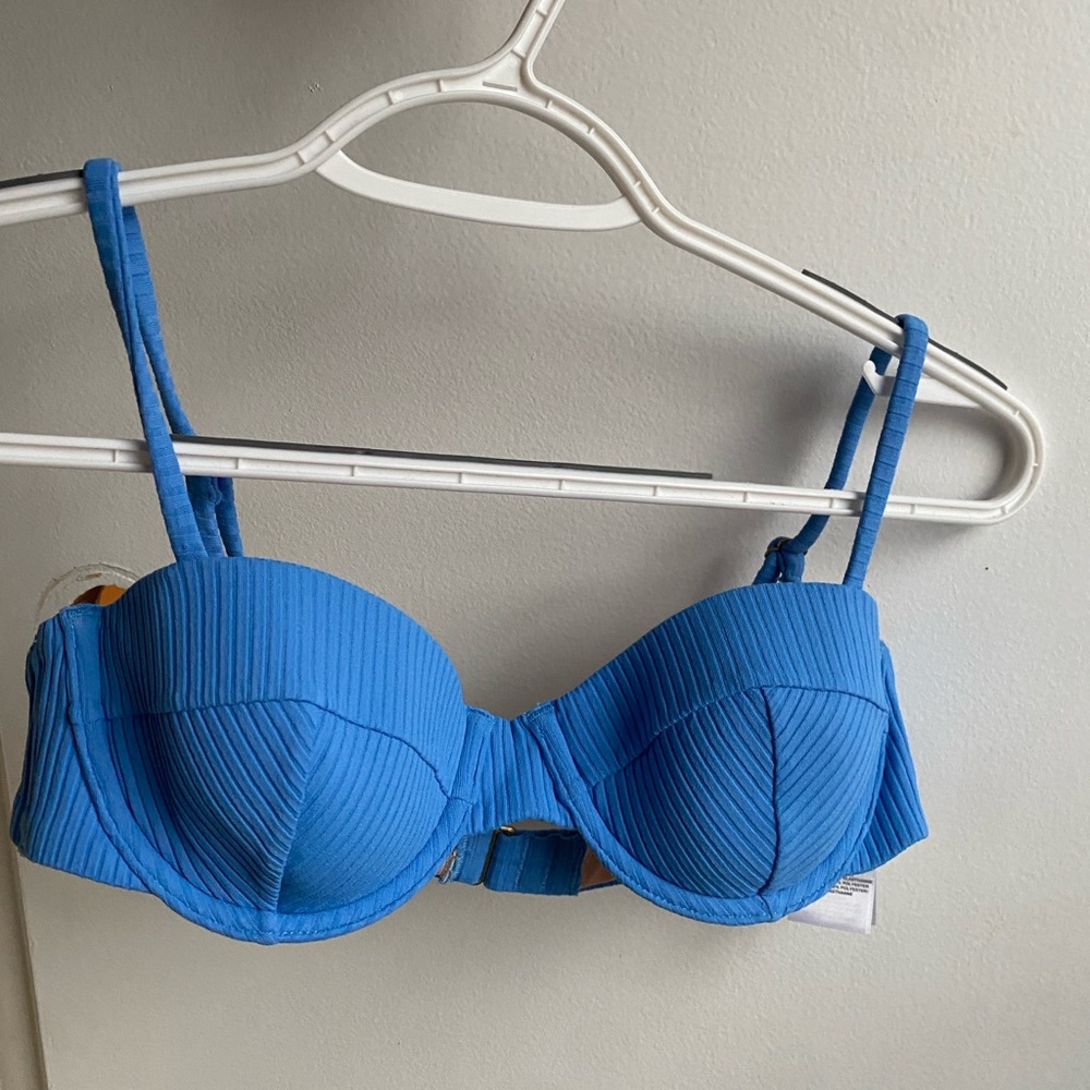 Blue Ribbed Madewell bikini top Small